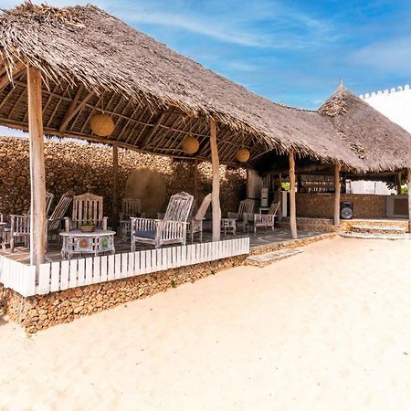 Jumbo Club Watamu Hotel ภายนอก รูปภาพ