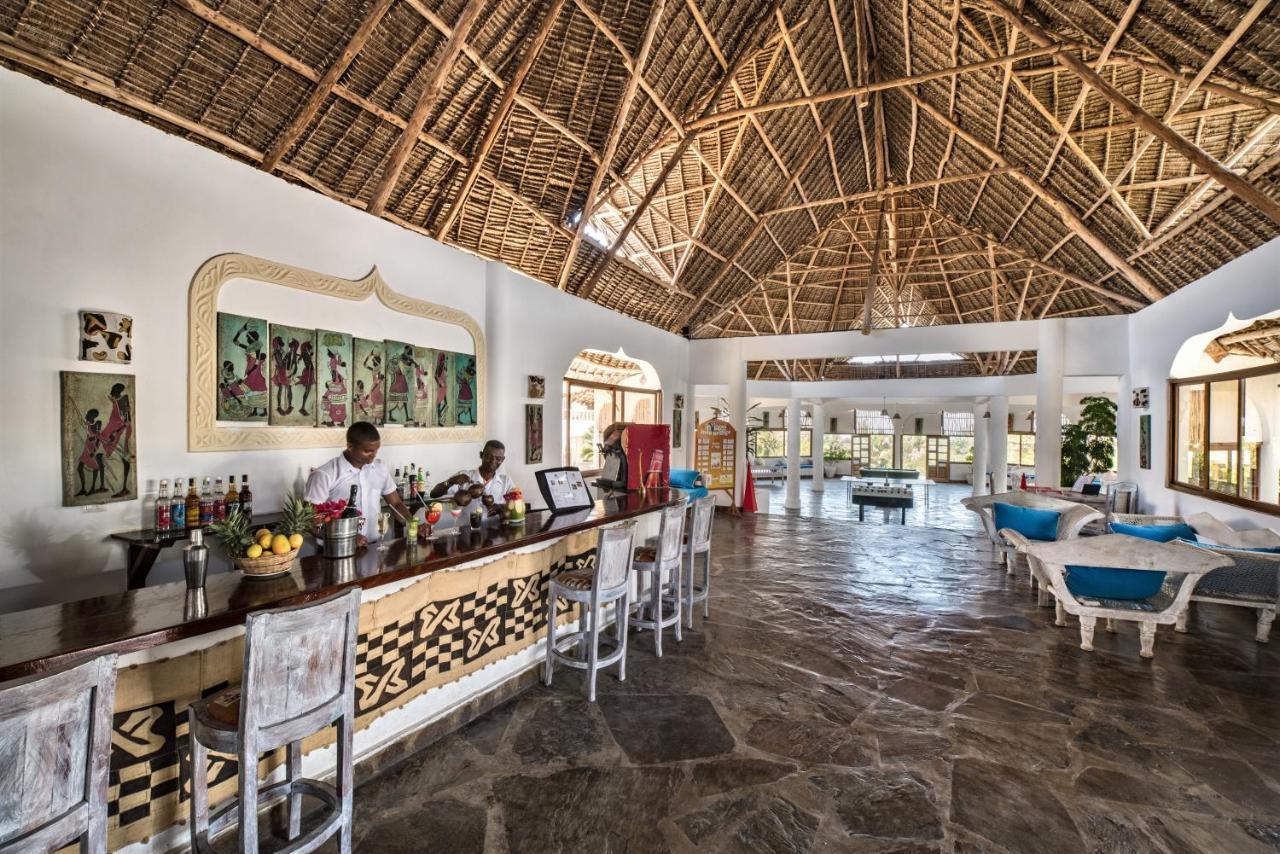 Jumbo Club Watamu Hotel ภายนอก รูปภาพ
