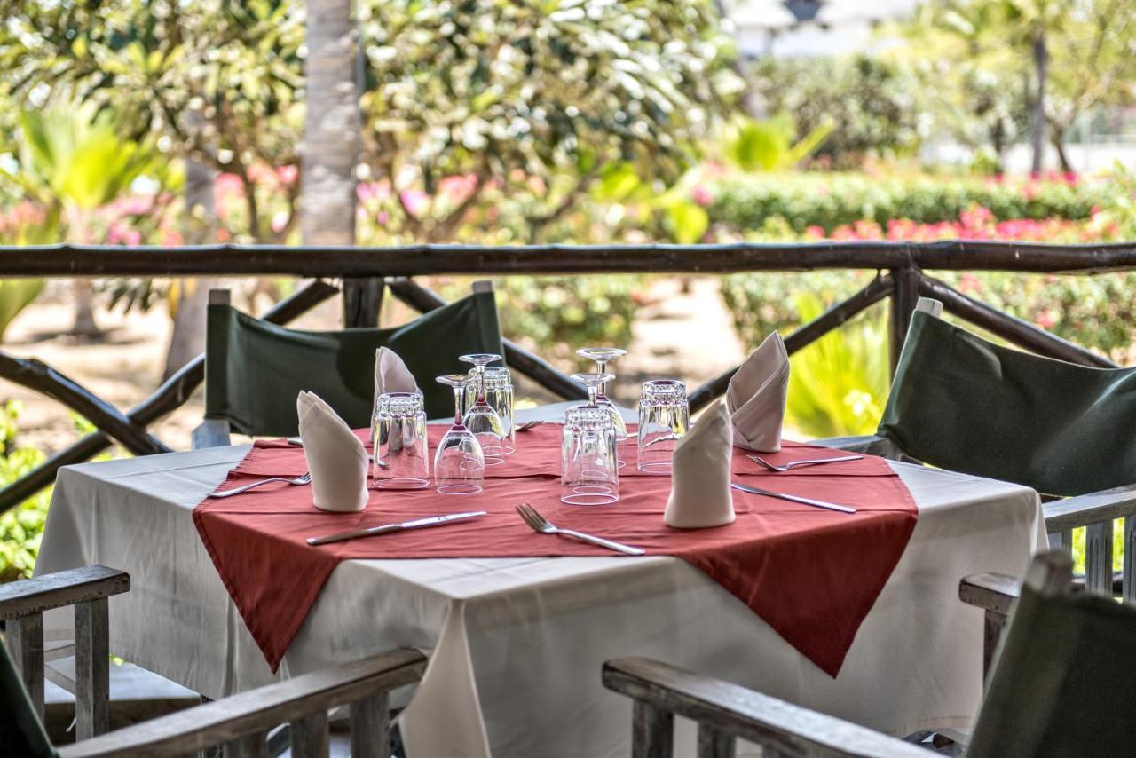 Jumbo Club Watamu Hotel ภายนอก รูปภาพ