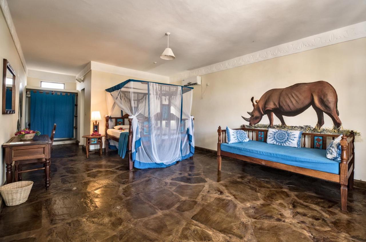 Jumbo Club Watamu Hotel ภายนอก รูปภาพ