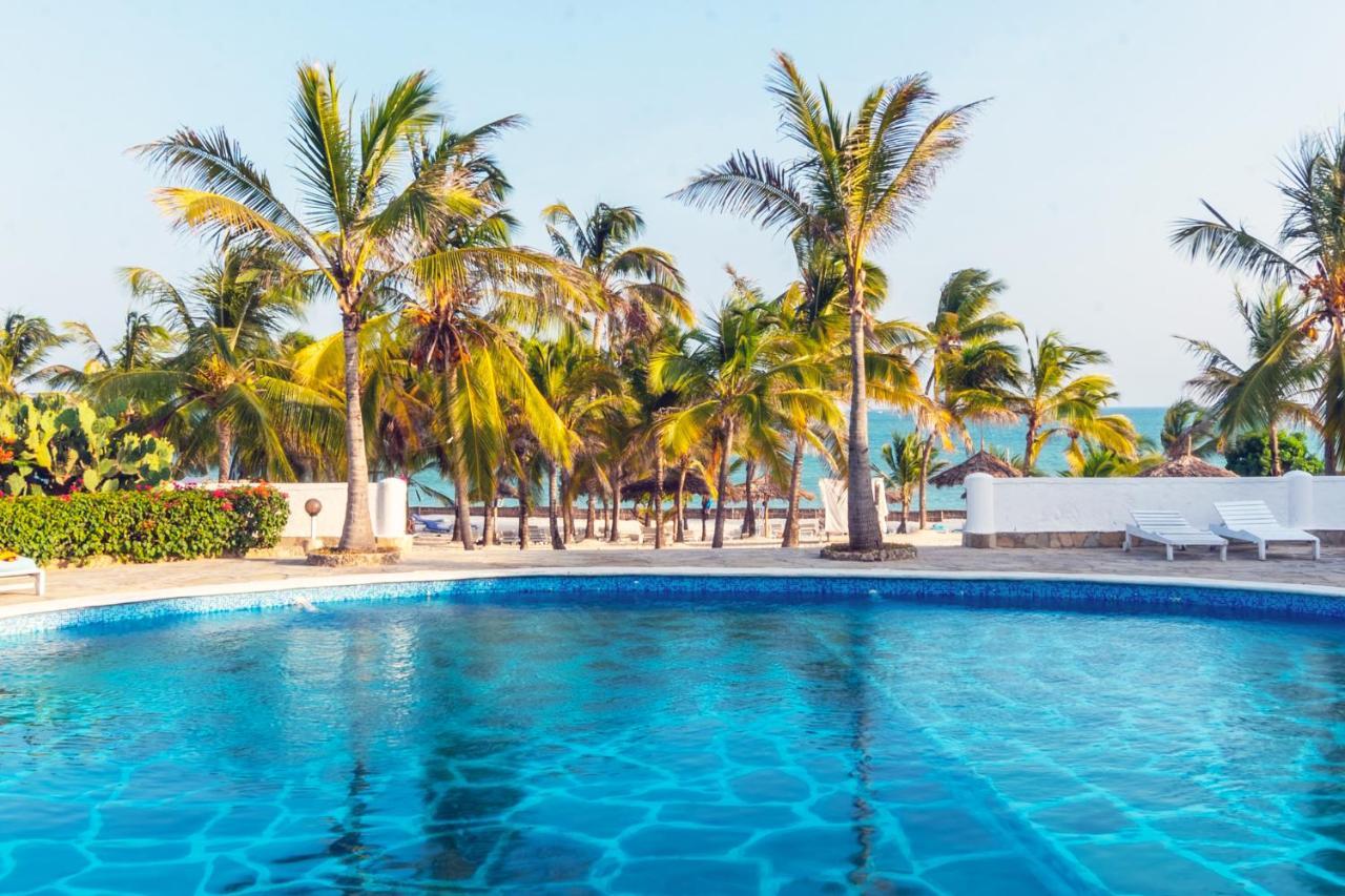 Jumbo Club Watamu Hotel ภายนอก รูปภาพ