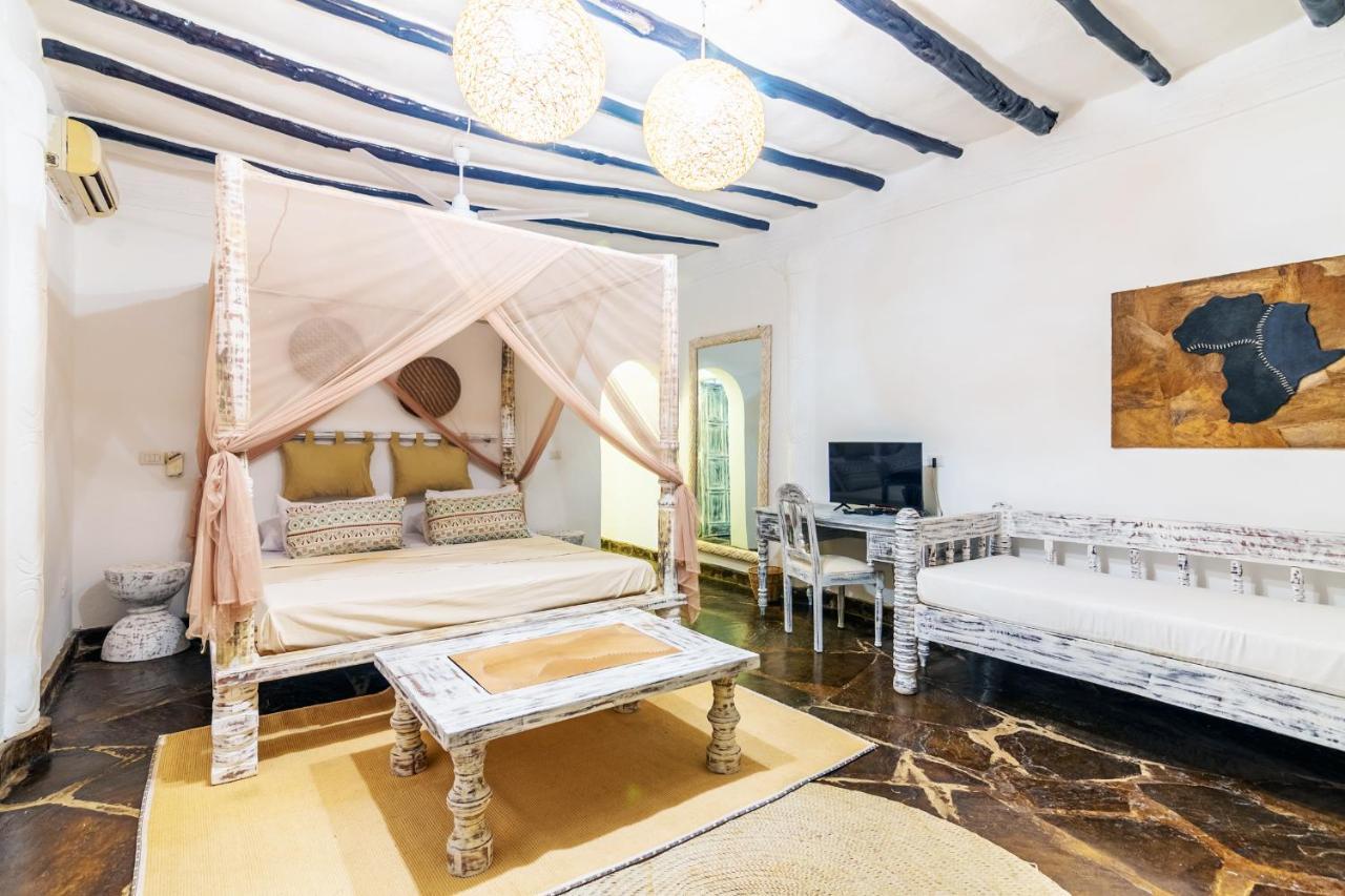 Jumbo Club Watamu Hotel ภายนอก รูปภาพ
